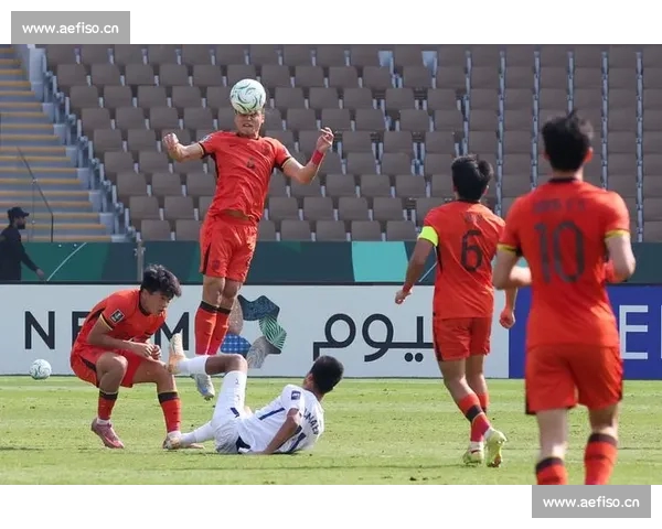 聚焦世界杯小组赛激烈对决：强队争锋，谁能笑到最后